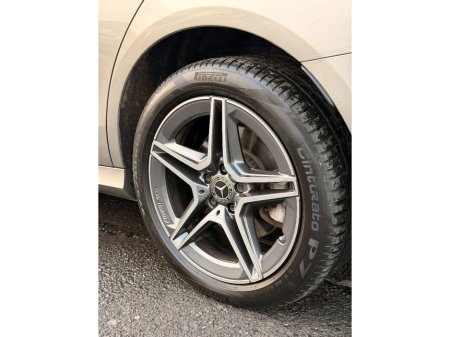 2021 Mercedes-Benz E Class - thumbnail 14