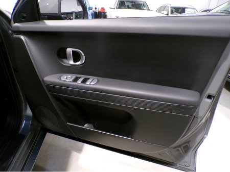 2023 Hyundai Ioniq 2023*ONLY 36,000 MILES*73KWH HYUNDAI IONIQ 5 PREMIUM EV*FULL HYUNDAI SERVICE HISTORY*FULL BATTERY HEALTH CERTIFICATE*PREMIUM PACK*2 CHARGER*1 OWNER*FANTASTIC CONDITION SPEC Bluetooth,Apple car-play,Ce €29,900 thumbnail