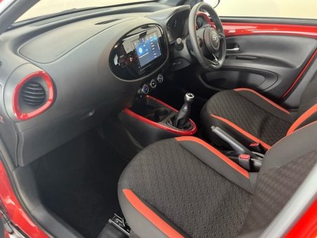 2024 Toyota Aygo X AYGO X DESIGN €19,950 thumbnail