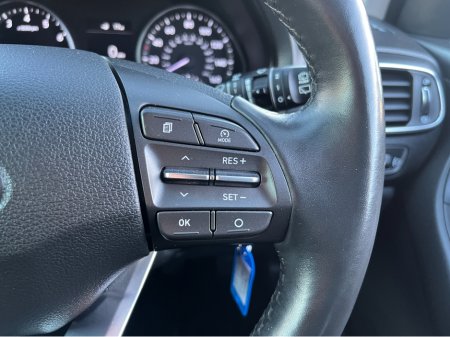 2019 Hyundai i30 SE NAV T-GDI 1.0 PETROL //SAT NAV//REVERSE CAMERA//WIRELESS PHONE CHARGER//CARPLAY// €14,950 thumbnail