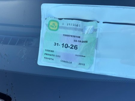 2015 Toyota Corolla - thumbnail 8