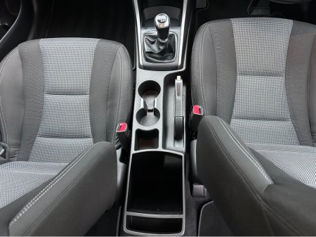 2016 Hyundai i30 1.4 PETROL CLASSIC 5DR thumbnail