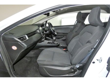 2022 Renault Clio 1.0 TCE ICONIC 90BHP 6SPD *SAT NAV*REAR PARK SENSORS* €16,490 thumbnail