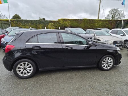 2016 Mercedes-Benz A Class STYLE 5DR 160 thumbnail