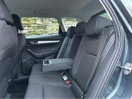 2019 Skoda Karoq AUTOMATIC AMBITION 1.6 TDI 115HP DSG €19,995 thumbnail