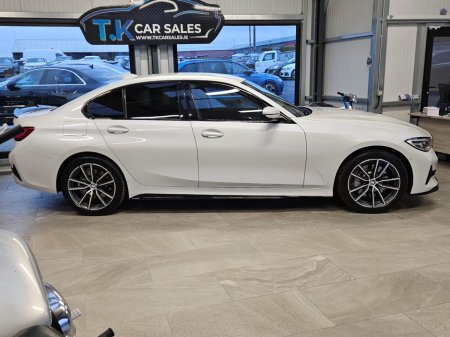 2020 BMW 3 Series 330e Sport Pro Auto €24,950 thumbnail
