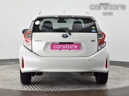 2021 Toyota Aqua 1.5 Hybrid Auto €15,880