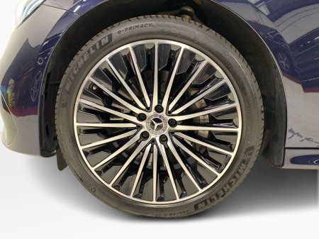 2025 Mercedes-Benz E Class - thumbnail 7