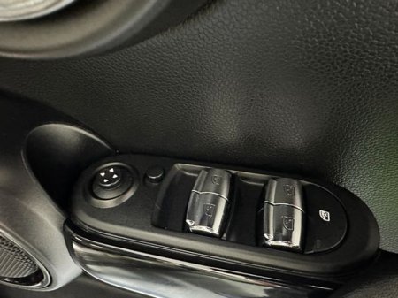 2020 MINI Cooper - photo 22