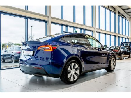 2022 Tesla Model Y E Long Range AWD €29,899 thumbnail