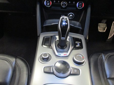 2021 Alfa Romeo Stelvio 2.2 JTD 190hp AWD Sprint €43,950 thumbnail