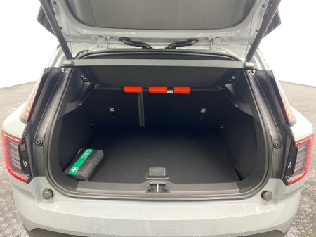 2026 Volvo EX30 - thumbnail 7