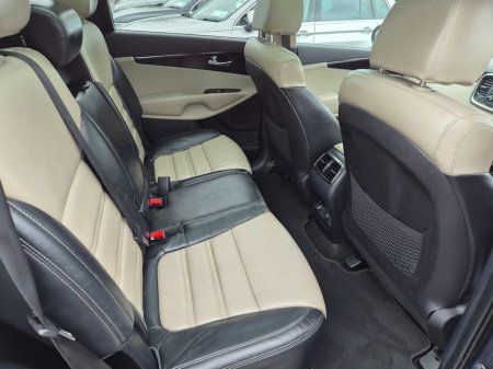 2018 Kia Sorento - thumbnail 7
