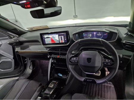 2024 Peugeot 2008 EV GT (50KWH BATTERY) AUTOMATIC **ONE OWNER / TOP SPEC / APPLE CARPLAY / CRUISE CONTROL / HALF LEATHER / KEYLESS ENTRY / REVERSE CAMERA / WIRELESS PHONE CHARGING / PEUGEOT WARRANTY 03|2027** €25,900 thumbnail