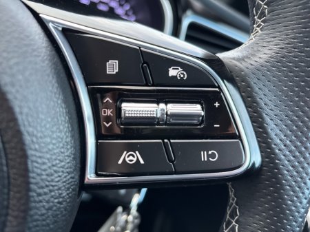 2023 Kia Ceed MY23 1.0HP GTL 5DR €24,950 thumbnail