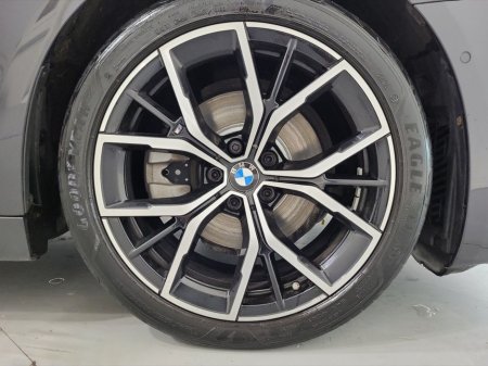 2022 BMW 5 Series - thumbnail 14