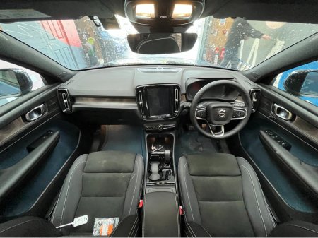 2022 Volvo XC40 2022 VOLVO XC40 EV RECHARGE ULTIMATE AUTOMATIC / CRUISE CONTROL / 360° CAMERA / ELECTRIC MEMORY & HEATED SEATS / PANORAMIC SUNROOF €27,950 thumbnail