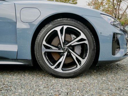2024 Audi e-tron GT quattro - thumbnail 15