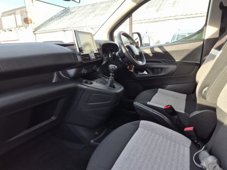 2023 Citroen Berlingo Multispace Wheelchair Access Taxi Spec €35,950 thumbnail