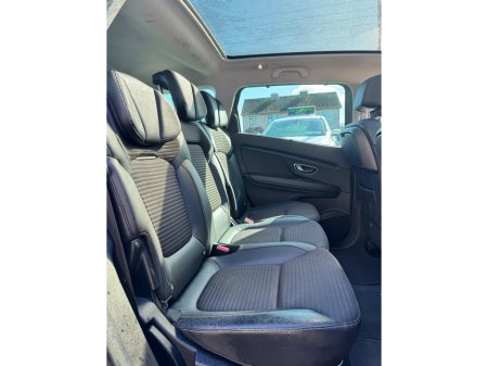 2017 Renault Grand Scenic - thumbnail 9