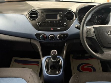 2017 Hyundai i10 1.2 Manual €8,895 thumbnail