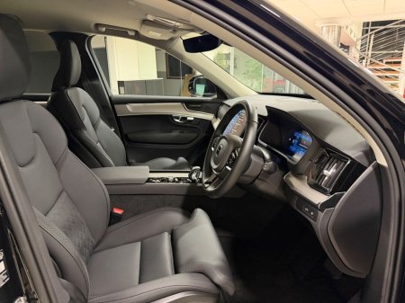 2025 Volvo XC90 - thumbnail 28