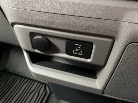 2025 Ford Transit Custom - thumbnail 19