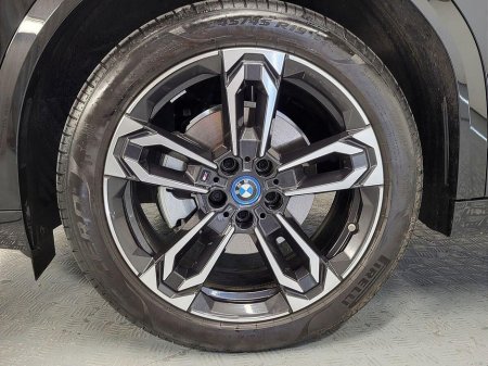 2025 BMW iX2 - thumbnail 14