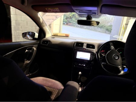 2017 Volkswagen Polo DBA-6RCJZ €13,499 thumbnail