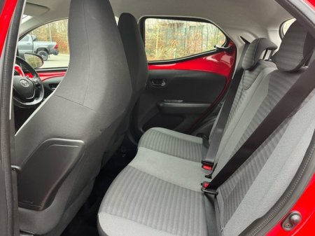 2021 Toyota Aygo - thumbnail 7