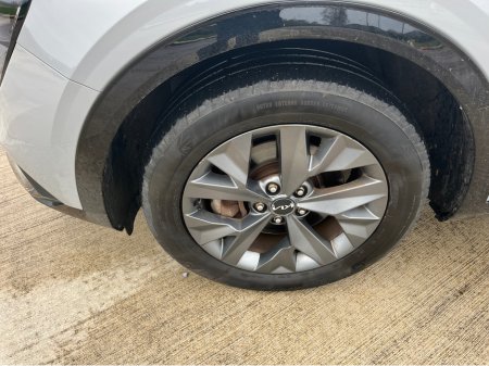 2024 Kia Sportage - thumbnail 13