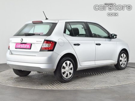 2016 Skoda Fabia - thumbnail 5