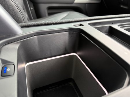 2021 Land Rover Defender - thumbnail 23