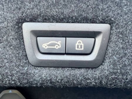 2017 BMW 5 Series 530e M-SPORT COMPETITION 2.0 * HUGE SPEC * // FULL SERVICE HISTORY // LOW MILEAGE // OPENING SUNROOF // MASSAGE LEATHER SEATS €27,900 thumbnail