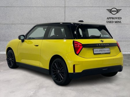 2025 MINI Hatch Cooper E €25,950