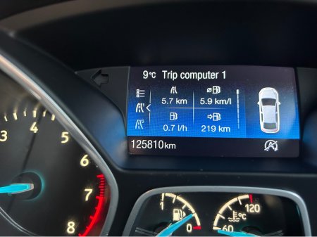 2017 Ford Focus - thumbnail 14