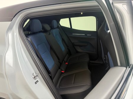 2024 Volvo EX30 ULTRA 69KWH *PAN ROOF* €35,990 thumbnail