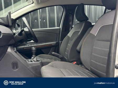 2023 Dacia Sandero Stepway TCe 90 STEPWAY Comfort €17,950 thumbnail