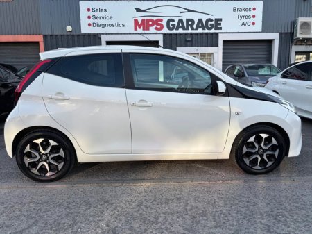 2021 Toyota Aygo 1.0 VVT-i x-play Smartphone