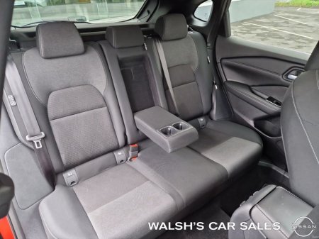 2022 Nissan Qashqai 1.3 SV Premium 2T €21,950 thumbnail