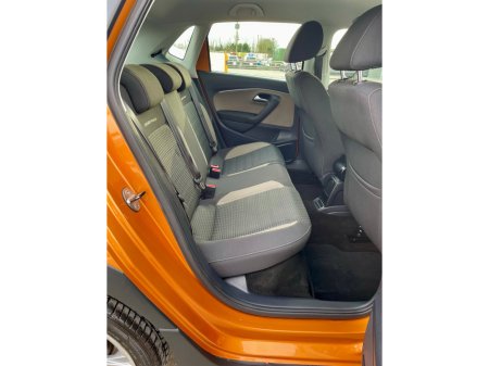 2015 Volkswagen Polo - thumbnail 17