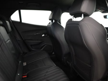 2021 Peugeot 2008 - thumbnail 13