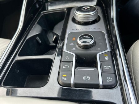 2022 Kia Sorento Phev K3 5DR Auto thumbnail
