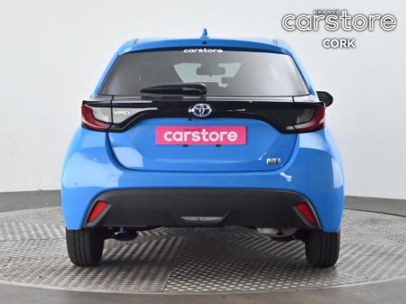 2023 Toyota Yaris - thumbnail 4
