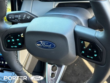 2026 Ford Capri SELECT *627 KLMS RANGE* thumbnail