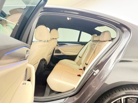 2018 BMW 5 Series 530E M SPORT €26,990 thumbnail