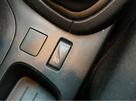 2015 Renault Clio IV DYNAMIQUE 1.2 PETROL €7,950 thumbnail