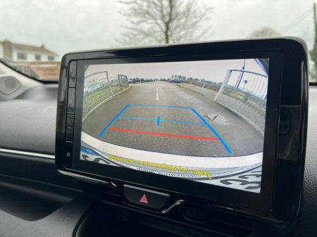 2025 Toyota Yaris Yaris Hybrid Luna €23,750 thumbnail