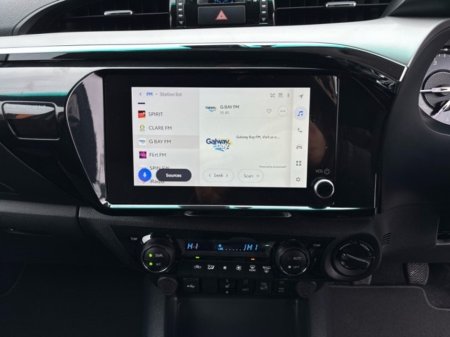 2026 Toyota Hilux - thumbnail 12