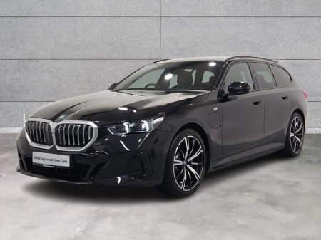 2025 BMW 5 Series 530 E M Sport Auto 530 e M Sport 530 e eDrive 22.1 kWh PHEV 299 184BHP /135 kw Auto Start/Stop thumbnail